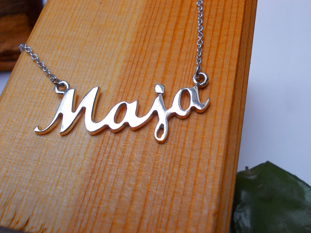 Name Halskette, Silber, Personalisierter Name, Halskette Mit Namen Ihrer Wahl, Namensschild Benutzerdefinierte Große Schriftart, Versandkostenfrei Name Halskette, Silber, Personalisierter Name, Halskette Mit Namen Ihrer Wahl, Namensschild Benutzerdefinierte Große Schriftart, Versandkostenfrei von MayaMoments