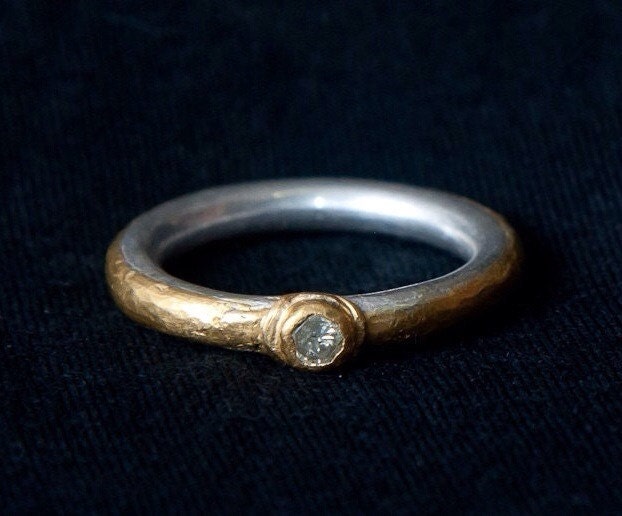 Sterling Silber Und Gold Ring Mit Diamant, Einzigartigen Verlobungsring, Bio Diamant-Verlobungsring, 24 K Silber-Ring, Stapeln Sterling Silber Und Gold Ring Mit Diamant, Einzigartigen Verlobungsring, Bio Diamant-Verlobungsring, 24 K Silber-Ring, Stapeln von MayaOfir
