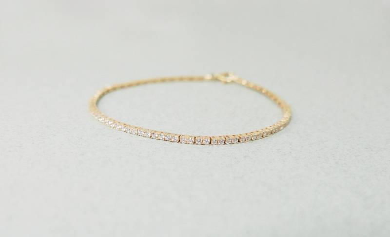Zartes Tennisarmband Aus 14-Karätigem Gold. Glitzerndes Goldenes Zirkonarmband. Zierliches Echtes Goldarmband, Sanftes 14K Gold Boho-Armband von MayaOr
