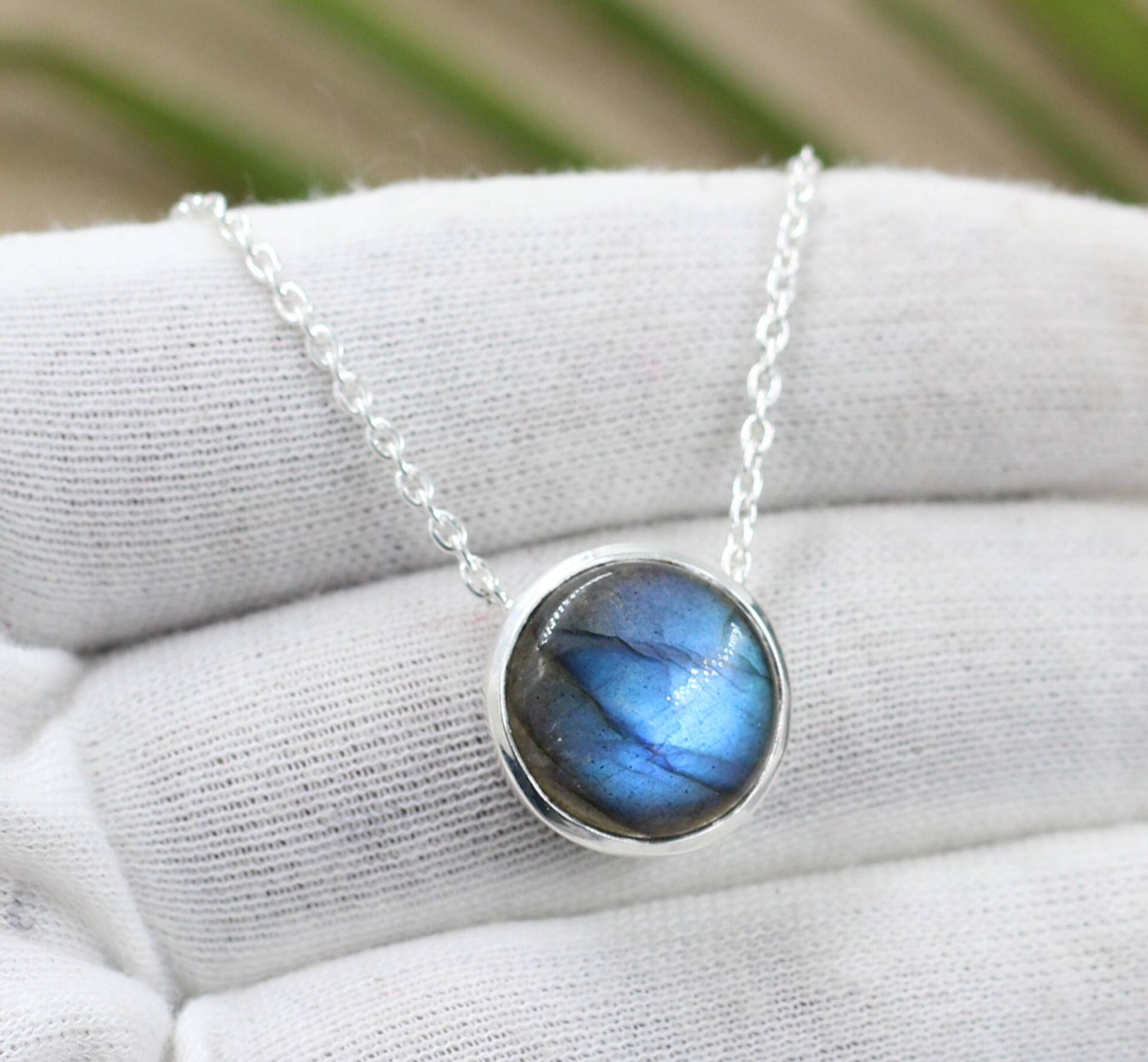 Labradorit Sterling Silber Halskette Runder Edelstein Anhänger von MayaStudio