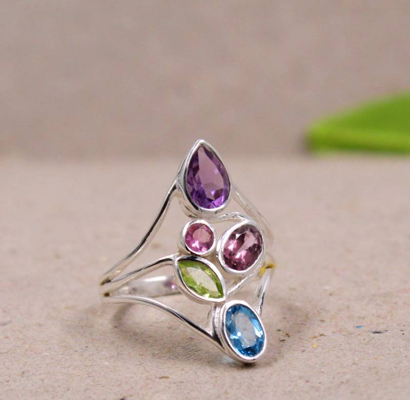Multi Edelstein Ring Aus Silber Schweizer Blautopas, Handgefertigter Schmuck von MayaStudio