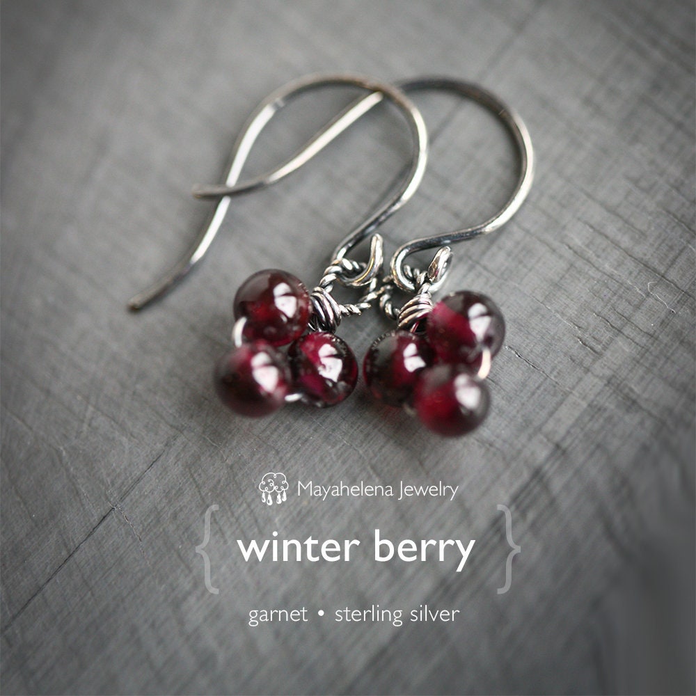 Winter Berry - Granat Tropfen Sterling Silber Ohrringe Winter Berry - Granat Tropfen Sterling Silber Ohrringe von Mayahelena