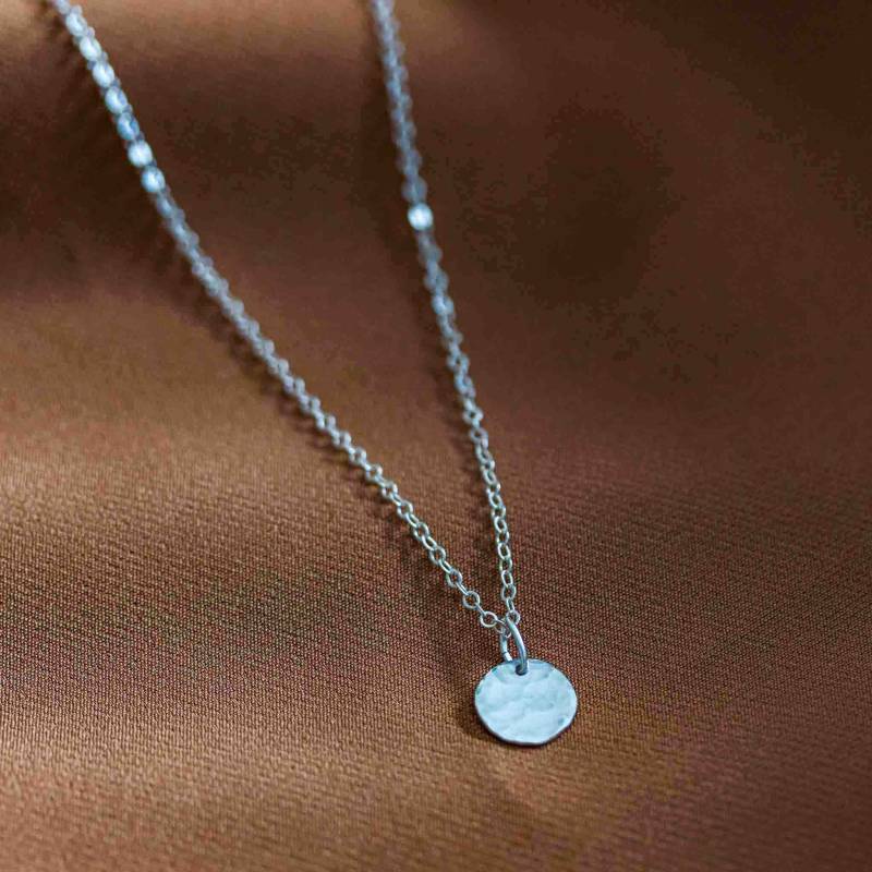 Gehämmerte Plättchenkette 925 Silber | Handgemachte Halskette Für Frauen Gehämmerte Plättchenkette 925 Silber | Handgemachte Halskette Für Frauen von MayamBerlin