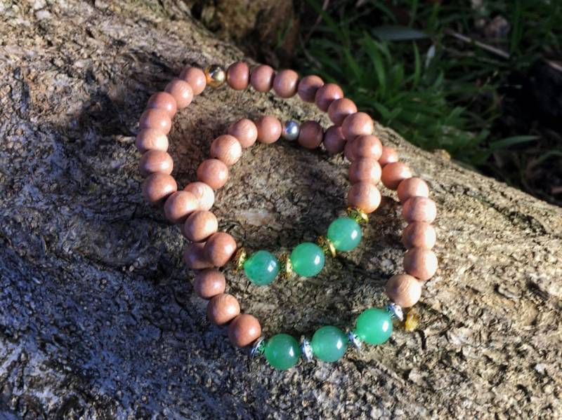 Grün Aventurin & Rosenholz Armband | Herz Chakra Für Liebe, Wohlstand Holz von MayanRoseShop