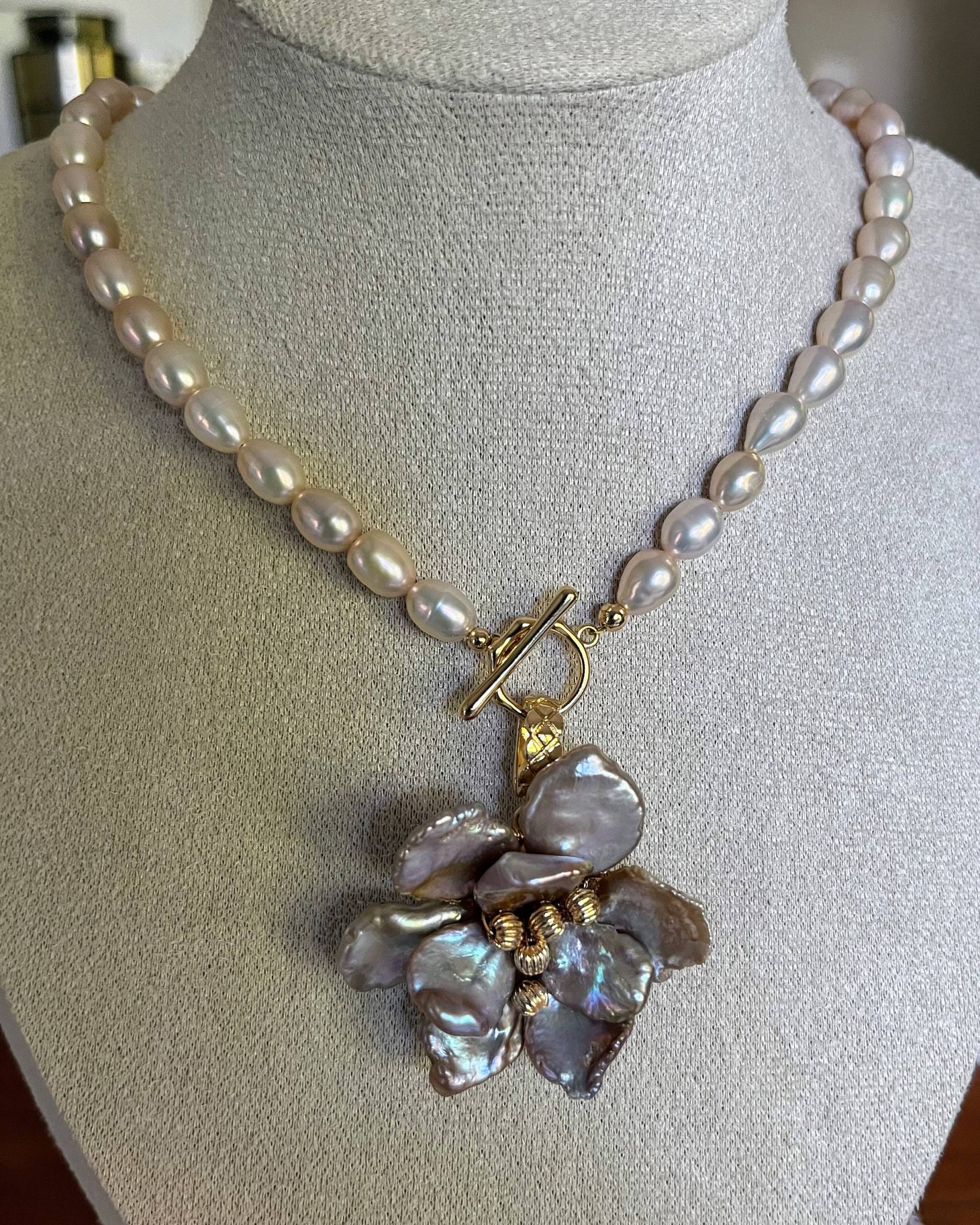 Handgemachte Violette Süßwasserperlenkette von MayasChicHandycraft