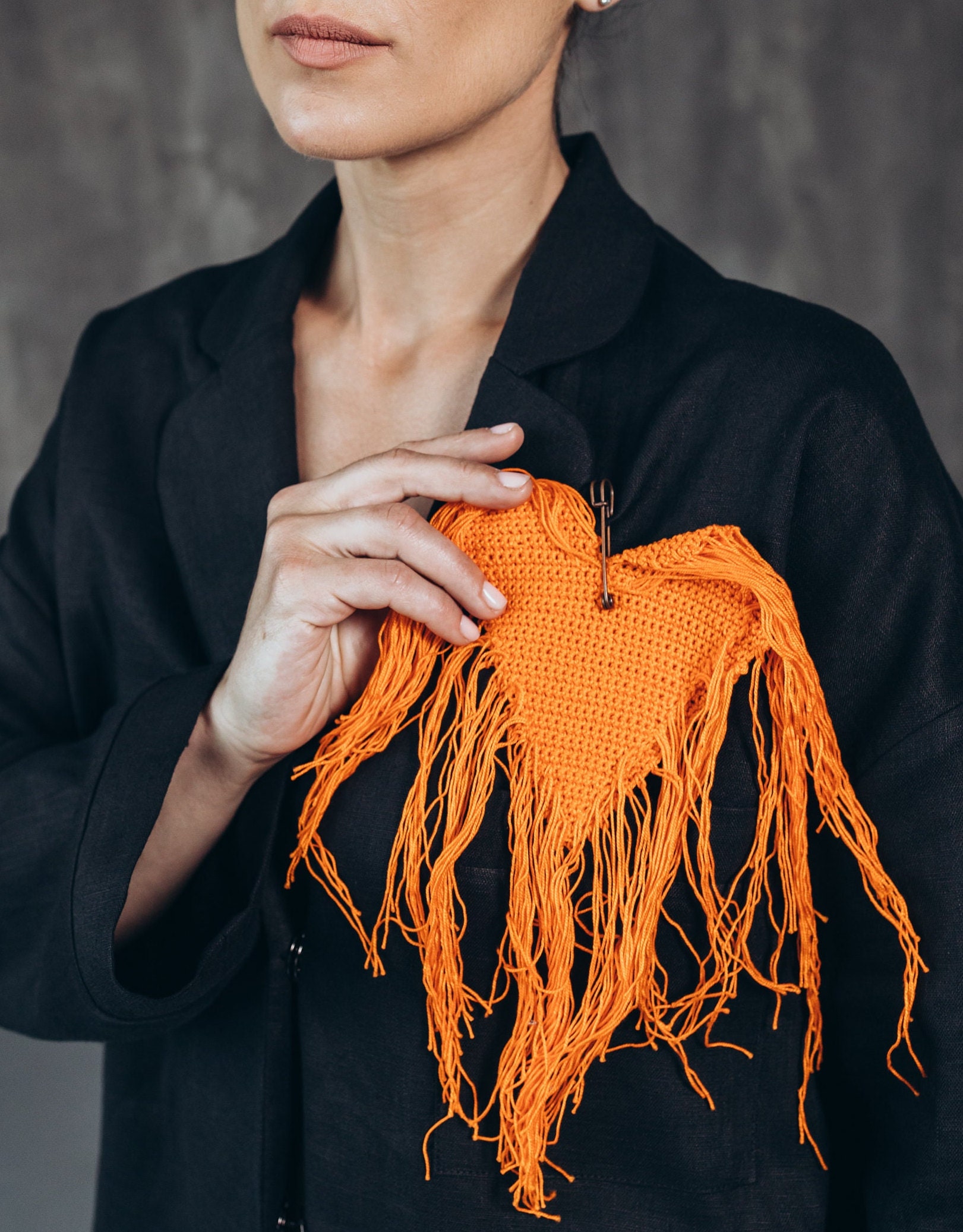 Große Orange Herz Pin-Herz Brosche-Geschenk Für Sie-Geburtstag Geschenk-Orange Herz-Handgefertigte Geschenke-Herz Pin-Handgefertigter Schmuck-Lange von Maystra