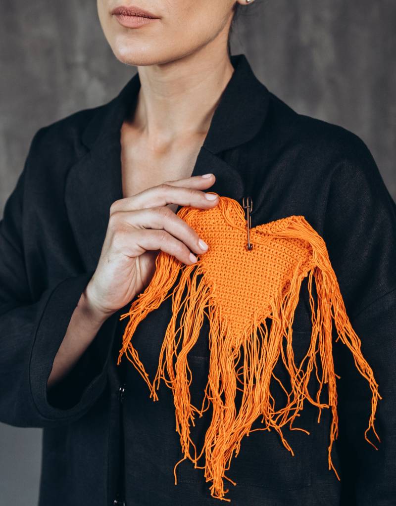 Große Orange Herz Pin-Herz Brosche-Geschenk Für Sie-Geburtstag Geschenk-Orange Herz-Handgefertigte Geschenke-Herz Pin-Handgefertigter Schmuck-Lange von Maystra