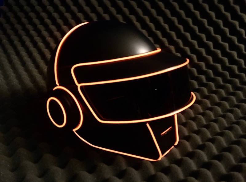 Zugabe Thomas Leuchtender Helm von MazPowerProps