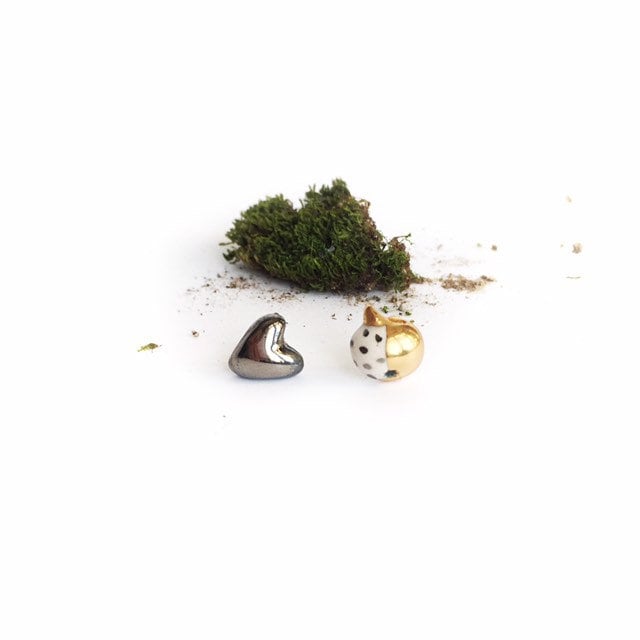 Keramik Ohrstecker "Silber Herz Und Halb Goldenen Apfel" Keramik Ohrstecker "Silber Herz Und Halb Goldenen Apfel" von MazidalykaiCERAMIC