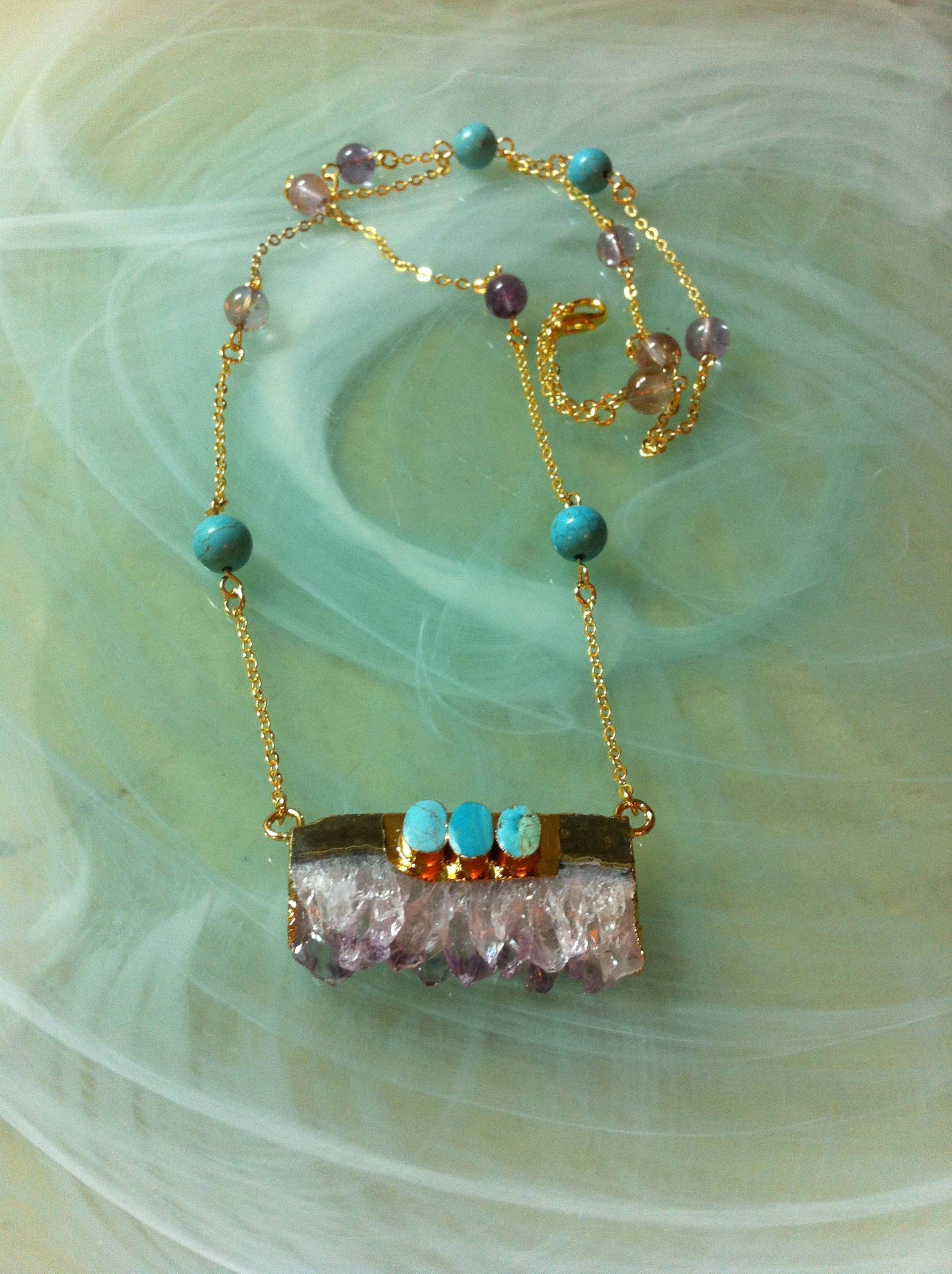 Arizona Türkis Und Ametrin Edelstein Halskette Mit Amethyst Anhänger Auf Einer 16K Gold Feinkette von MazzilliDesign