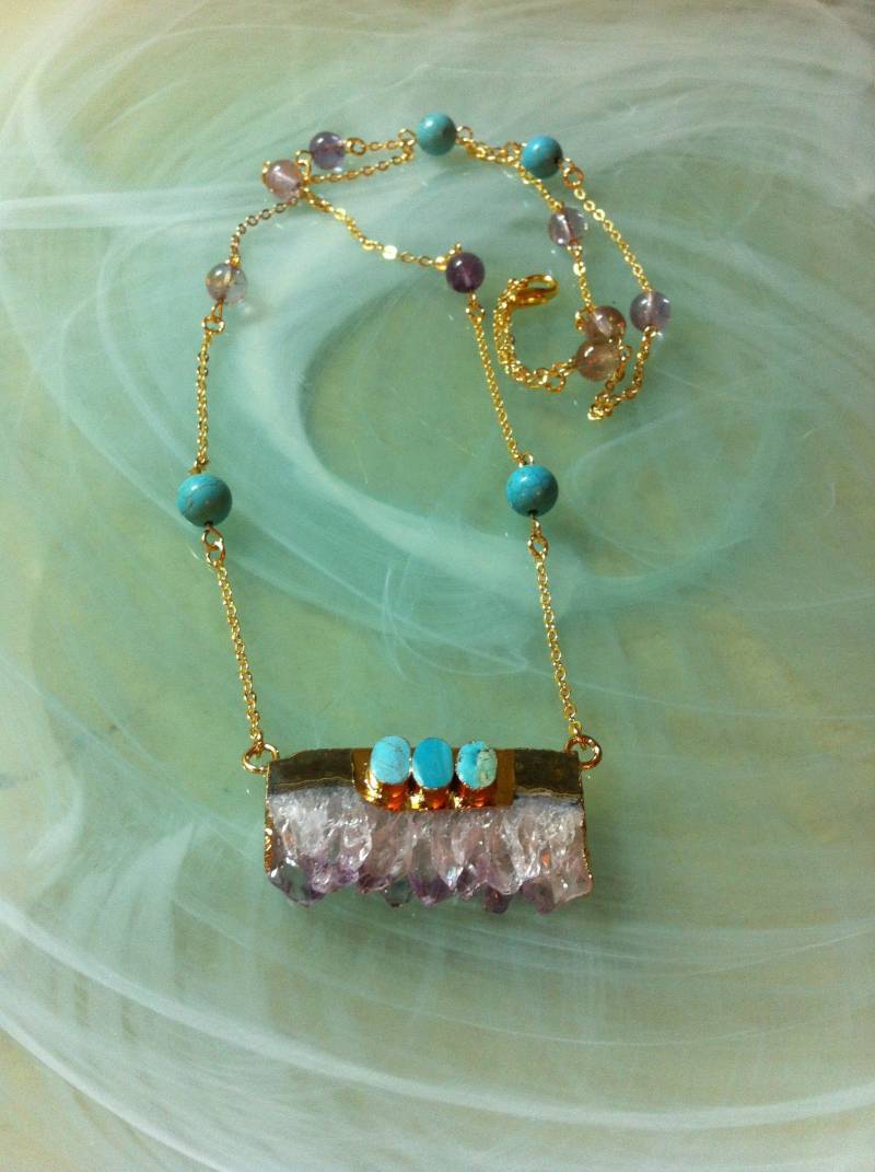 Arizona Türkis Und Ametrin Edelstein Halskette Mit Amethyst Anhänger Auf Einer 16K Gold Feinkette von MazzilliDesign