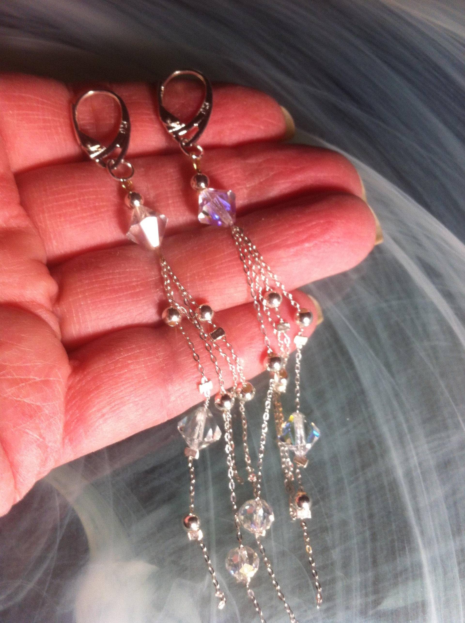 Ohrringe Mit 925 Sterling Silber Perlen Und Preciosa Kristallperlen An Einer Ultrafeinen Kette von MazzilliDesign