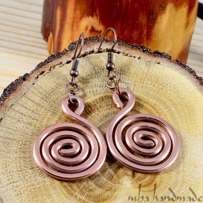 Gehämmert Kupfer Draht Gewickelt Spirale Ohrringe Handgefertigt Von Mba Handgemachte Schmuck - Stammes-Schmuck Gehämmert Kupfer Draht Gewickelt Spirale Ohrringe Handgefertigt Von Mba Handgemachte Schmuck - Stammes-Schmuck von MbaHandmade