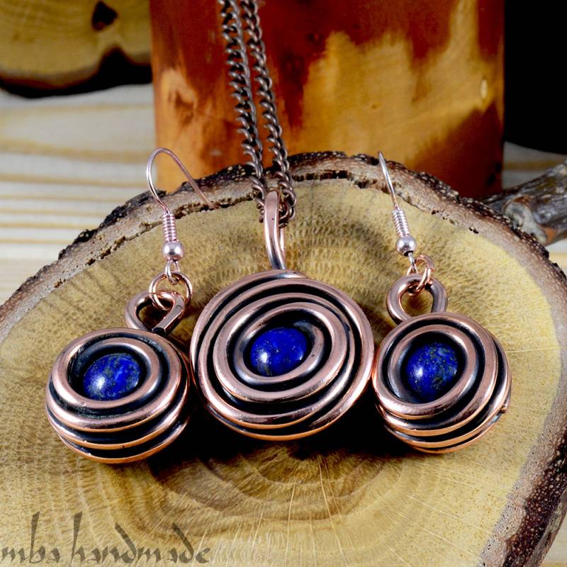 Lapislazuli Kupfer Schmuck Set Draht Gewickelt Anhänger Ohrringe Lapislazuli Kupfer Schmuck Set Draht Gewickelt Anhänger Ohrringe von MbaHandmade