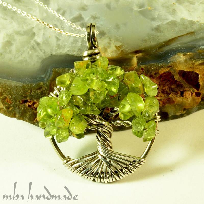 Peridot Kristall Baum Des Lebens Anhänger Sterling Silber Handwerker Halskette Peridot Kristall Baum Des Lebens Anhänger Sterling Silber Handwerker Halskette von MbaHandmade