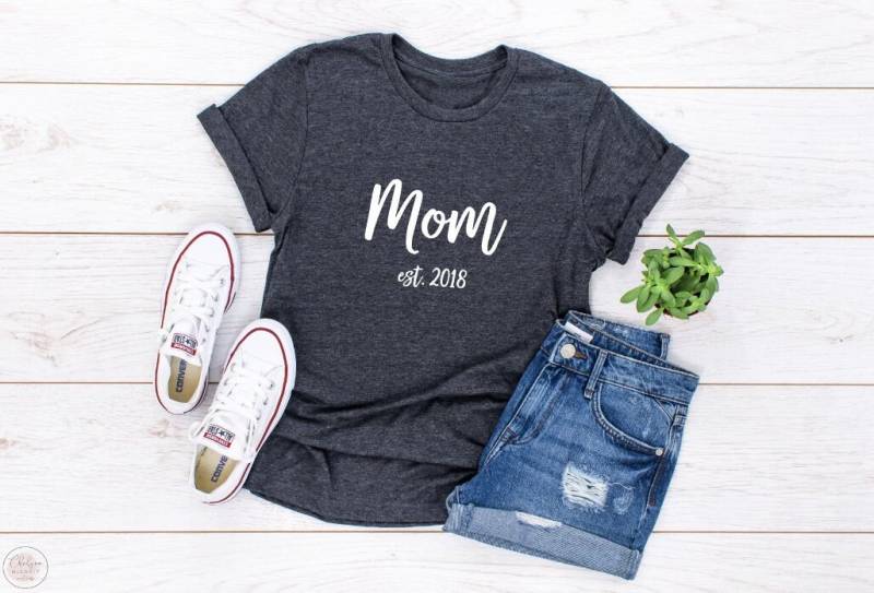 Geschenk Mama Shirt, Geschenke Für Mama, Mom Shirts, Custom Geschenke, Zu Sein Geschenk Mama Shirt, Geschenke Für Mama, Mom Shirts, Custom Geschenke, Zu Sein von McCartyCreations