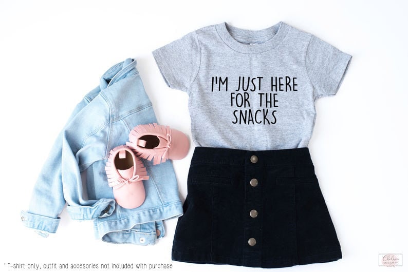 Kleinkind Mädchen Kleidung, Shirt, I'm Just Here For The Snacks, Outfit, Trendy Süße Kleidung Kleinkind Mädchen Kleidung, Shirt, I'm Just Here For The Snacks, Outfit, Trendy Süße Kleidung von McCartyCreations