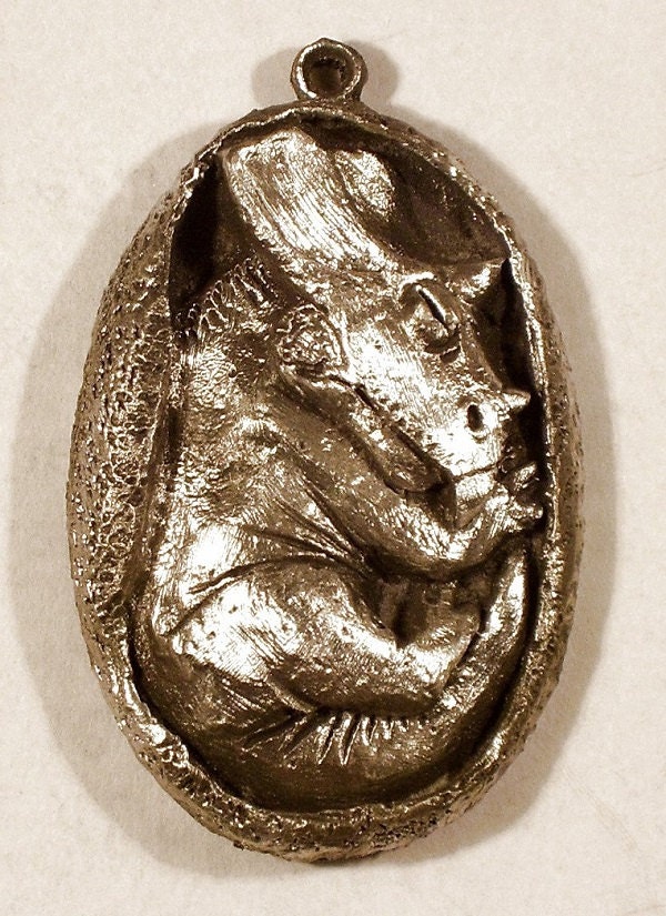 Neue Ei Pendent ...dinosaur Linebaby Triceratops von McCloud9Jewelry