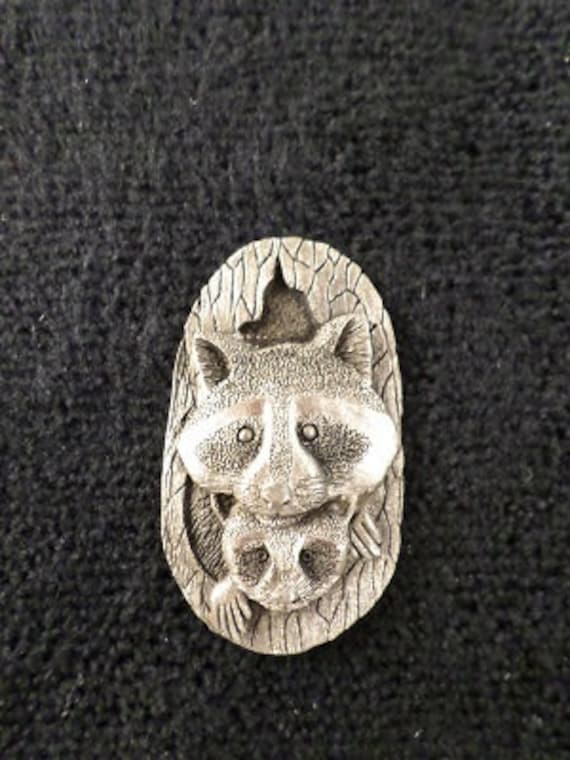 Neuer Guckkasten Anhänger von McCloud9Jewelry