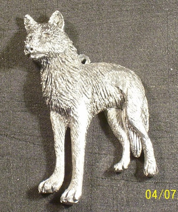 Neuer Wolf Auf Langen Beinen von McCloud9Jewelry