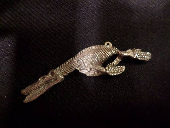 Tylosaurus Skelett Anhänger von McCloud9Jewelry