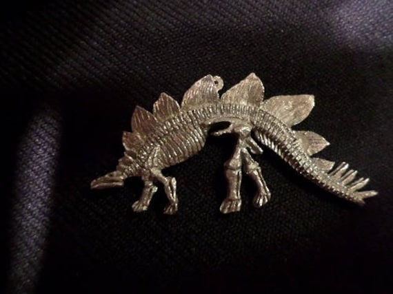 stegosaurus Skelett Anhänger von McCloud9Jewelry
