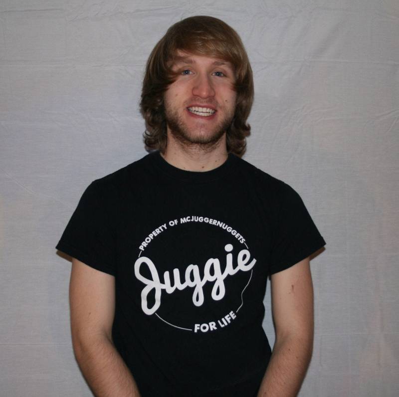 Juggies T-Shirt Mit Weißer Schrift Juggies T-Shirt Mit Weißer Schrift von McJuggerNuggets