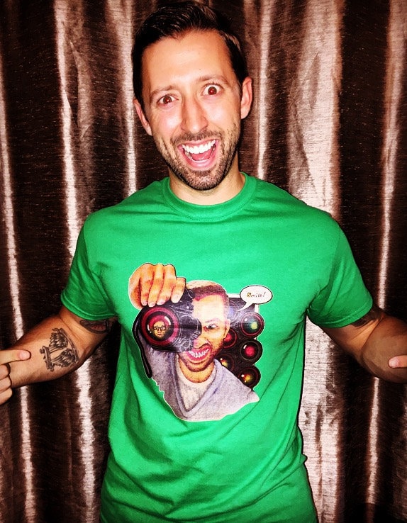 Smile Big Brudda T-Shirt Smile Big Brudda T-Shirt von McJuggerNuggets