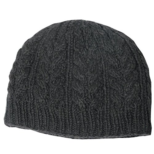 McLaughlin's Irish Shop Irische Wollmütze mit Aran Strickmustern. Anthrazit. von McLaughlin's Irish Shop