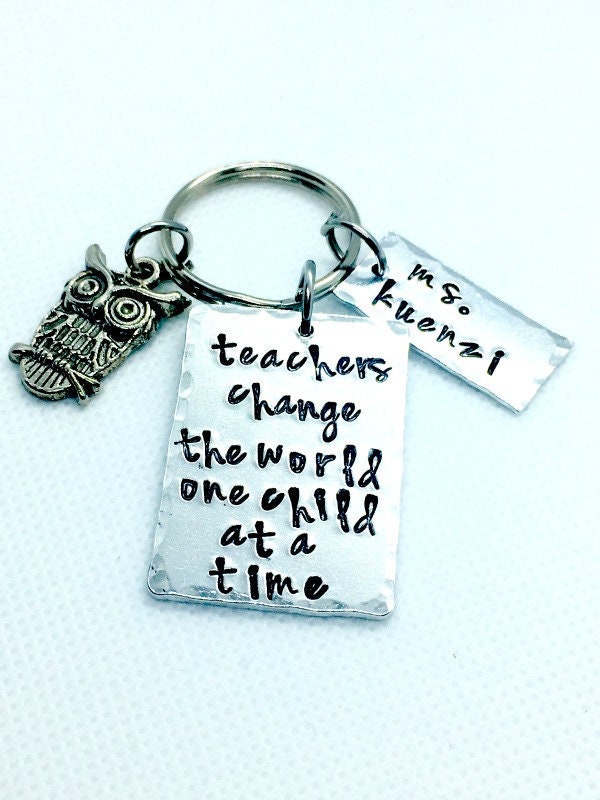 Lehreranerkennungsgeschenk, Ende Des Schuljahres Lehrer-Geschenk, Kindergärtnerin Geschenk, Fernkraftfahrer Personalisierte Schlüsselanhänger Für Abs von MeAndMySweetPea