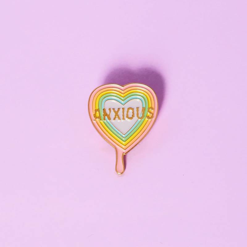 Anxious Heart Pin Brosche Regenbogen Pastell Gold Anxious Heart Pin Brosche Regenbogen Pastell Gold von MeAndZena