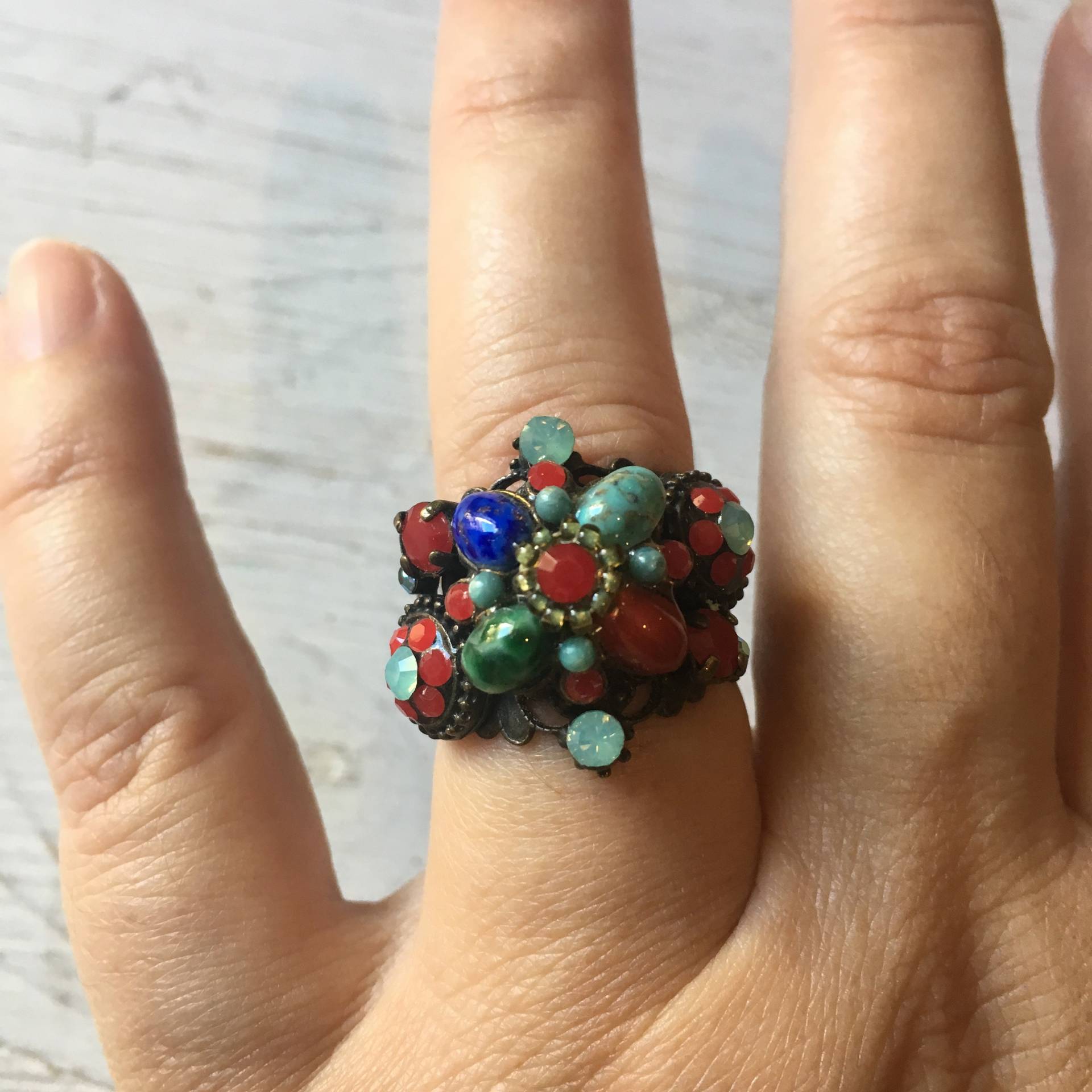 Vintage Cocktailring, Verzierter Ring Mit Mehreren Steinen, Rottürkis Und Blauen Blumenform Bunter Statementring, Verstellbarer Vintage Cocktailring, Verzierter Ring Mit Mehreren Steinen, Rottürkis Und Blauen Blumenform Bunter Statementring, Verstellbarer von MeFoundit