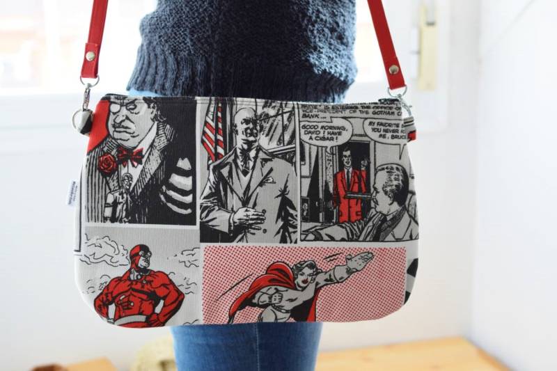 Wonderwoman, Held Kupplung, Rote Tasche, Handtasche, Superheroe Umhängetasche, Comic-Handtasche, Bedruckte Frühling Wunder von MeSaleBordado