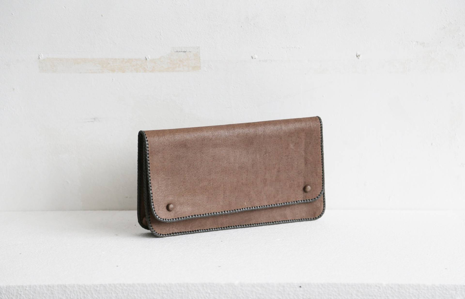 Chunky Leder Damen Clutch Tasche 70Er Jahre Mode Made in Ussr Große Dunkelbraune Handtasche von MeadowSideVintage