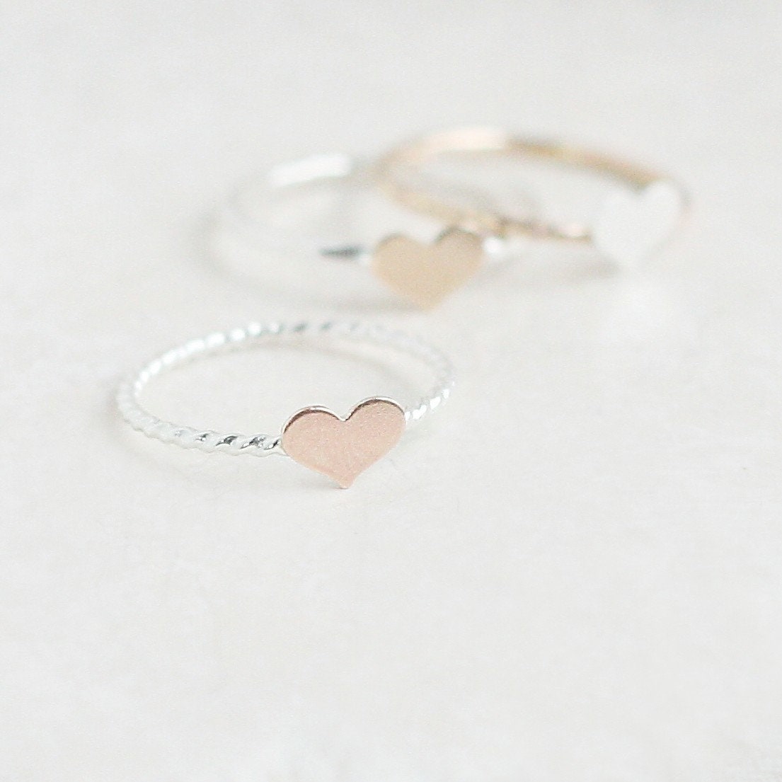 Herz Ring. Ring, Stapelbar. Winziger Ring Aus Sterling Silber, Gelbgold Fill Oder Roségoldfill. Valentinstag Geschenk Für Sie Herz Ring. Ring, Stapelbar. Winziger Ring Aus Sterling Silber, Gelbgold Fill Oder Roségoldfill. Valentinstag Geschenk Für Sie von MeadowbelleMarket