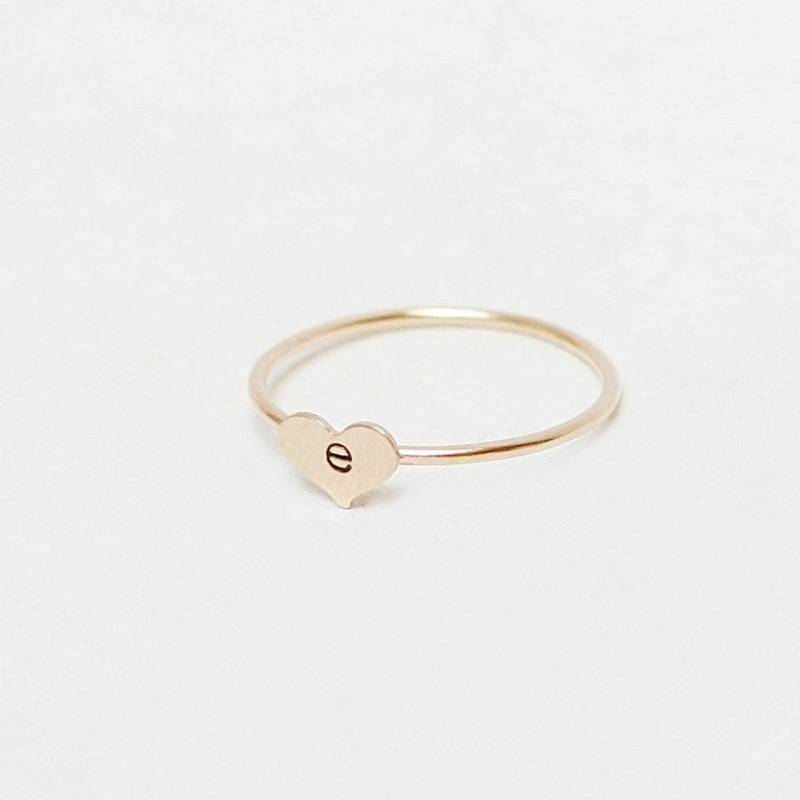 Personalisierter Goldherz Ring. Anfangsring. Gelb Gold Beste Freunde Handgestempelter Brief. Benutzerdefinierten Initialen Schmuck. Geschenk Für Sie Personalisierter Goldherz Ring. Anfangsring. Gelb Gold Beste Freunde Handgestempelter Brief. Benutzerdefinierten Initialen Schmuck. Geschenk Für Sie von MeadowbelleMarket