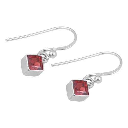 Red Garnet Dangle Earring, Minimalist 925 Sterling Silver Earring, Bohemian Earring von Meadows