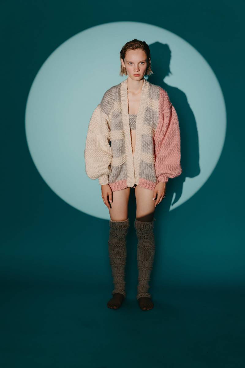 Erdbeere Oversize Knit Cardigan - Erdbeer Strickjacke Handgestrickte Grobstrick Wärmer Kuschelrosa Strick Erdbeere Oversize Knit Cardigan - Erdbeer Strickjacke Handgestrickte Grobstrick Wärmer Kuschelrosa Strick von Meandlissa