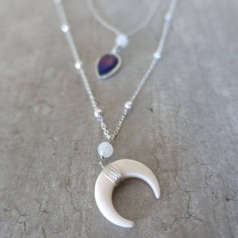 Mehrreihige Halskette Mit Einem Mond, Mondsteinen Und Farbwechselstein - Me & My Mood Schmuck von MeandmymoodBoutique
