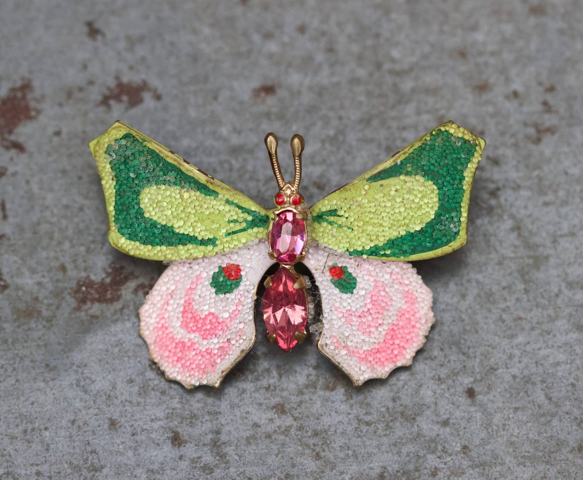 Schmetterling Anstecknadel - Rosa Und Grüne Jugendstil Brosche Vintage Frühlingsschmuck von Meanglean