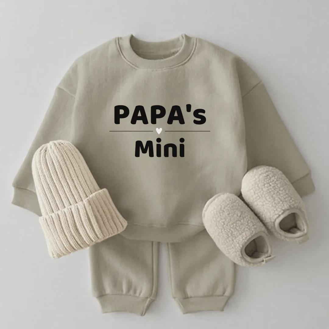 Papa's Mini, Geschenk Für Babys & Mädchenideen, Perfekt Als Babygeschenk von MearchenMode
