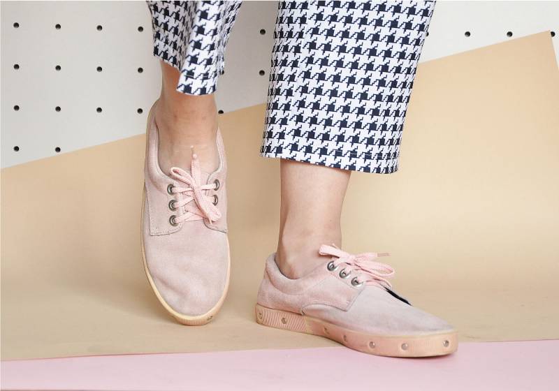 90Er Club Kid Sneakers Wildleder Rave Pink Retro Vintage Nieten Turnschuhe Größe 8, 5 Us/6 Uk/39 Eu von MeasureTheTreasure