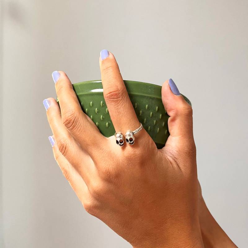 Mini Twin Skull Ring, Double Skulls Silver Plated Gothic Suitable For Any Finger, Unisex Punk Gift Friends, R417 von MedcezirBohoJewelry
