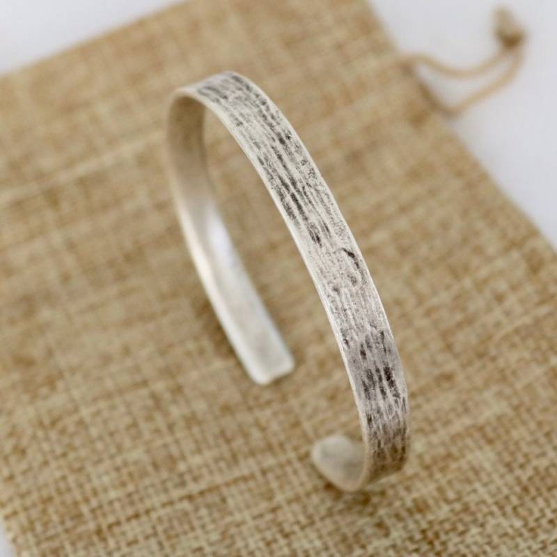 Narrow Silver Cuff Bracelet, Open Wide Bangle Simple Brass Hammered Boho Style Cuff, Gift For Her von MedcezirBohoJewelry