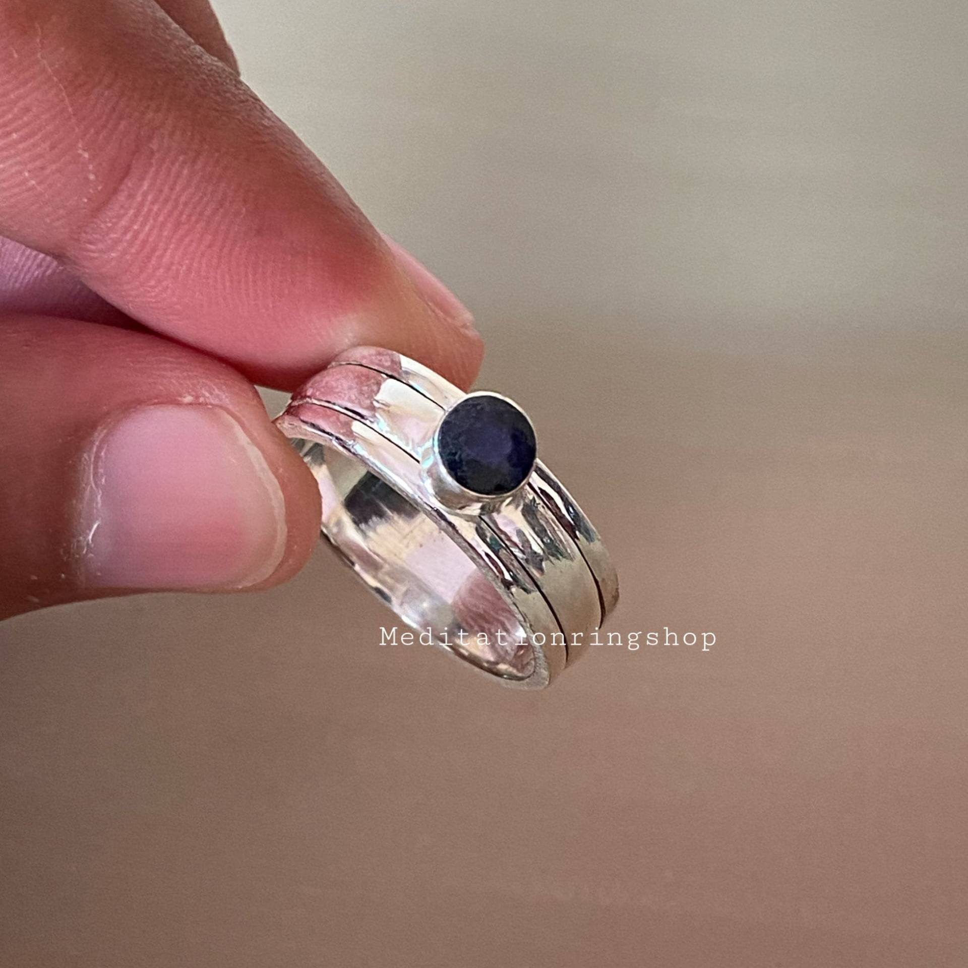 Amethyst Spinner Ring, 925 Sterling Silver Handmade Gemstone, Gift For Christmas, Engagement Promise Amethyst Spinner Ring, 925 Sterling Silver Handmade Gemstone, Gift For Christmas, Engagement Promise von Silverjewellery30