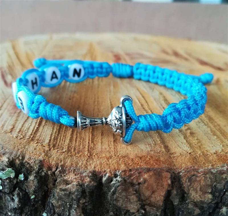 Erstkommunion Geschenk Junge - Personalisiertes Armband Mit Namen, Armband, Patengeschenk, Konfirmationsarmband, Taufarmband von MedjugorjeStoneGifts