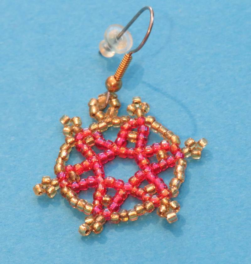 Ohrringe-Gold Und Roten Sternen Ohrringe-Gold Und Roten Sternen von MednisEnterprises