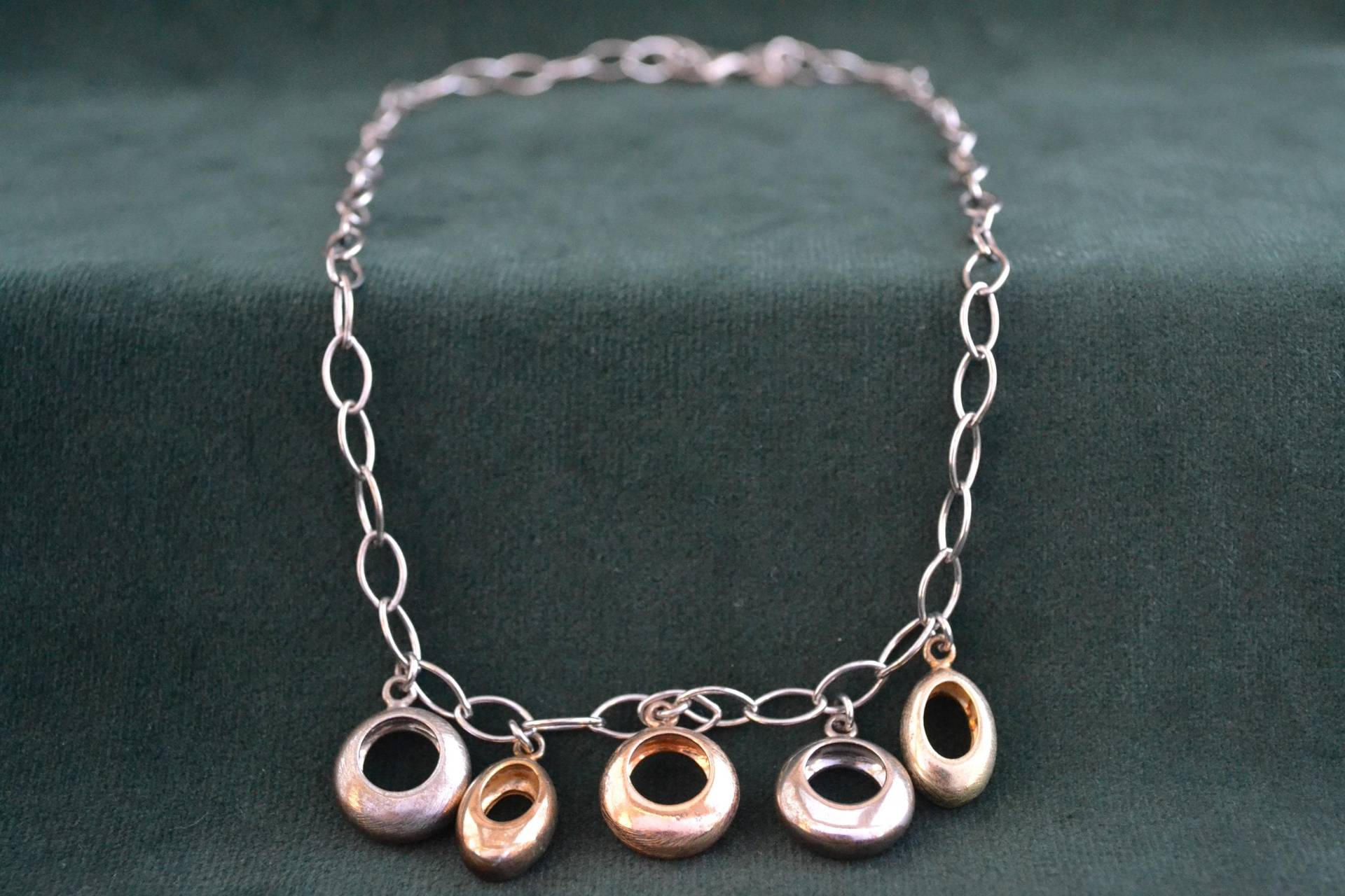 Moderne Silber Halskette, Damen Handwerker-Schmuck-Design, Geschenk Für Sie von MedusaFineJewelry