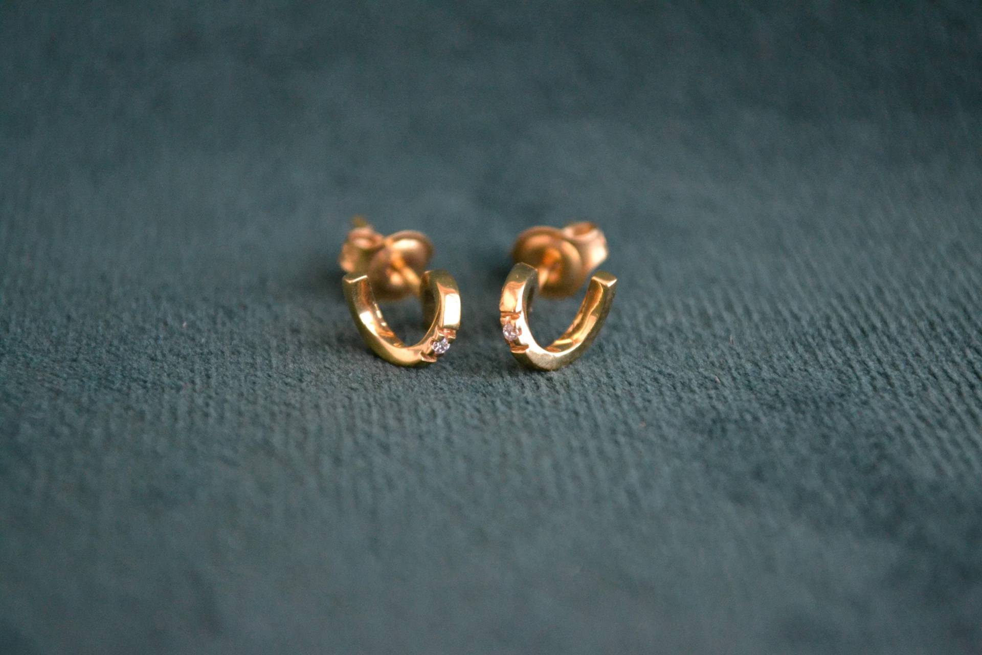 Verdreht Gold Ohrringe, 18K Ohrstecker Mit Diamanten, Damen Ohrstecker, Brillant Diamant-Ohrringe, Geschenk Für Sie Geschnitten von MedusaFineJewelry