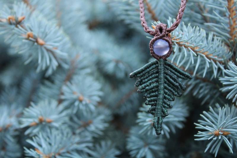 Makramee Farn Blatt Natur Halskette Mit Perle/Einzigartiger Boho Anhänger Inspirierter Wald Schmuck Kette Farnblatt Makramee Farn Blatt Natur Halskette Mit Perle/Einzigartiger Boho Anhänger Inspirierter Wald Schmuck Kette Farnblatt von MedusaJewelz